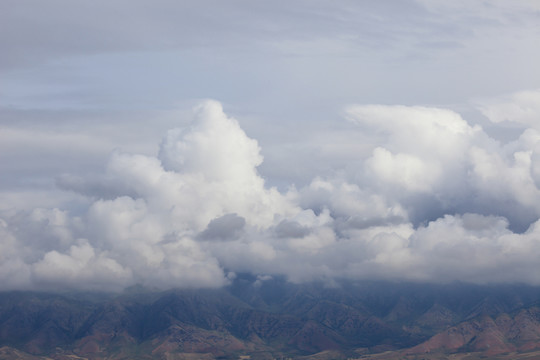 云霧天山