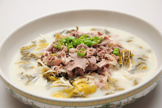 酸湯肥牛