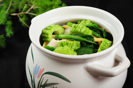 瓦罐湯