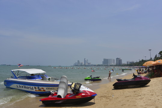 芭提雅海灘浴場(chǎng)游船