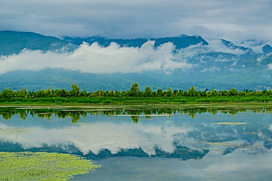 山和湖