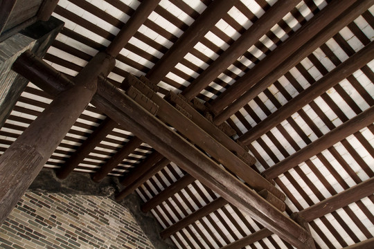 木結(jié)構(gòu)屋頂