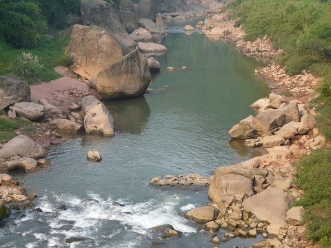 小河