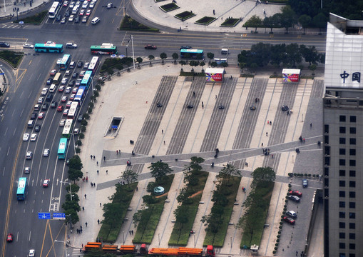 深圳大劇院廣場(chǎng)