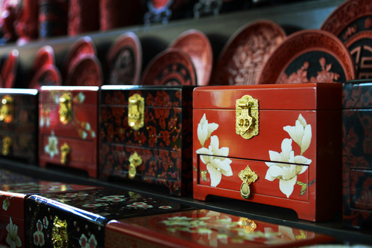 揚(yáng)州漆器