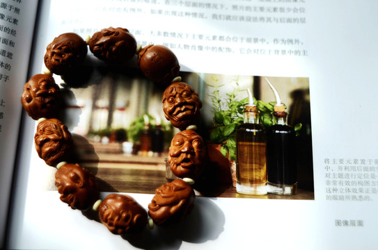 十八羅漢核雕手串