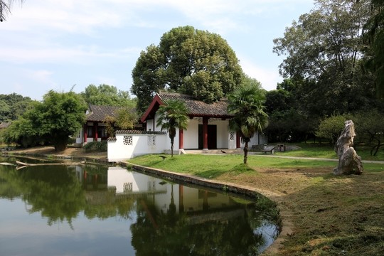 東湖梅園