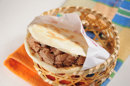 肉夾饃