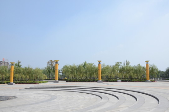 廣場上的大理石臺階jpg高清