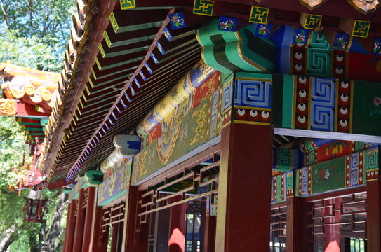 陽(yáng)光下的古典建筑古典畫(huà)