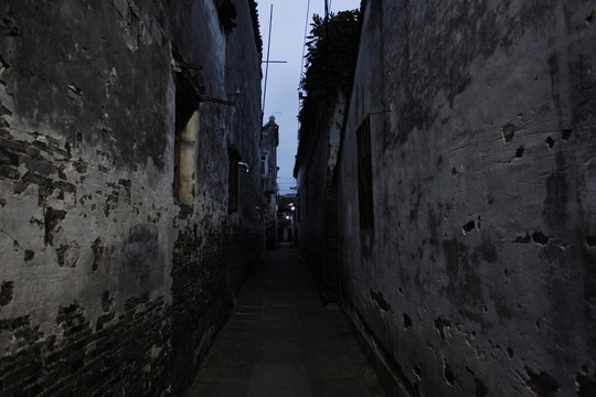 古鎮(zhèn)深巷