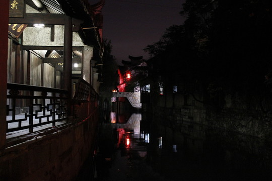 楓溪長廊夜景