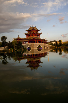 古建筑 仿古建筑 倒影