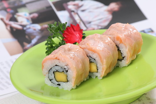 三文魚芒果壽司
