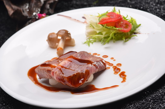 堂煎鹿肉扒