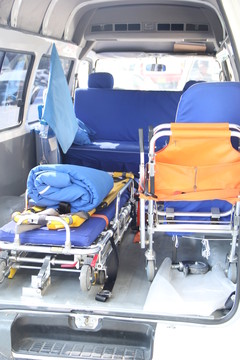 救護車內(nèi)飾