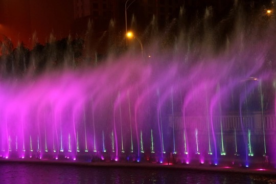漢街音樂(lè)噴泉夜景