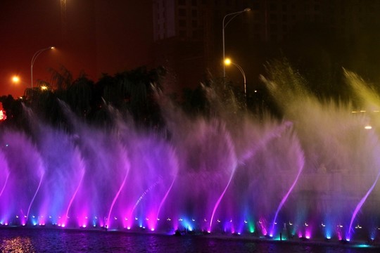 漢街音樂(lè)噴泉夜景