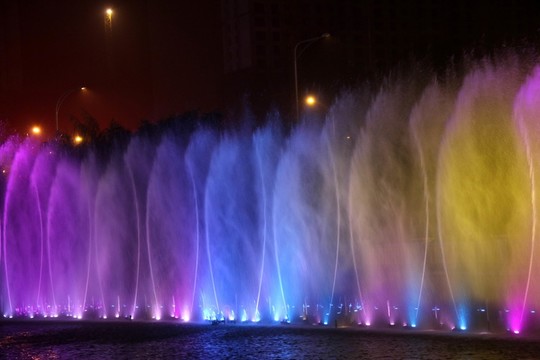 漢街音樂(lè)噴泉夜景