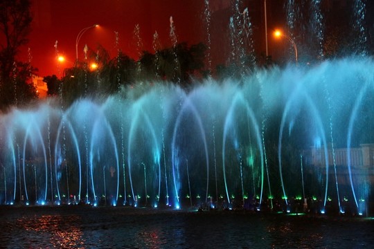 漢街音樂(lè)噴泉夜景
