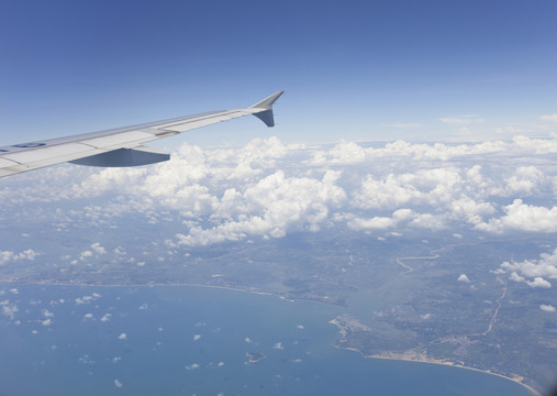 航拍 飛機(jī) 機(jī)翼 海口 藍(lán)天