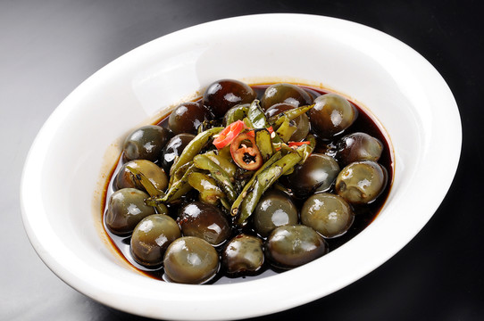 燒椒小皮蛋