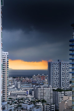 深圳的天空（大雨將至）