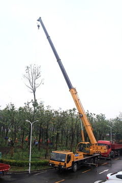 吊車