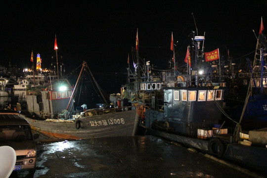 碼頭漁船夜景