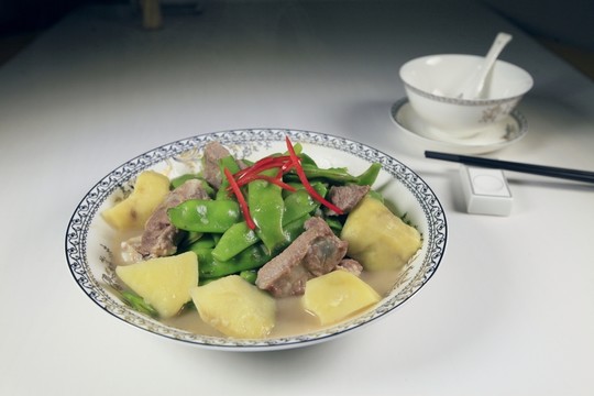 土豆燉排骨