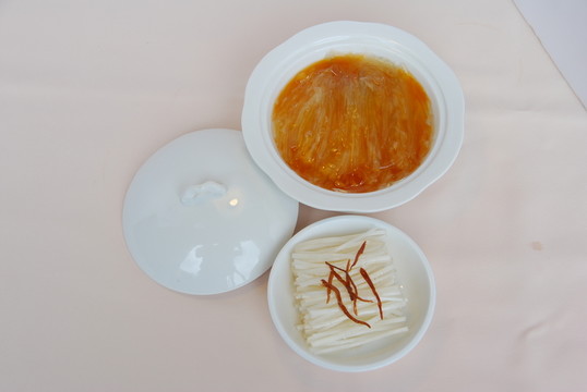 紅燒大鮑翅