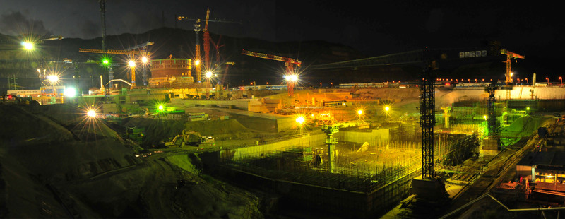 特大型工程建設 施工夜景