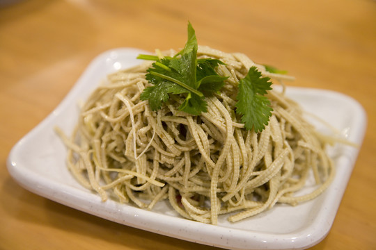 涼拌豆腐絲