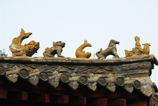 屋檐