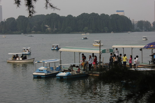 玄武湖公園的游船