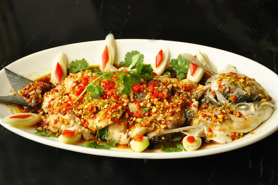 紅燒草魚(yú)
