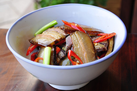 鄉(xiāng)里扣肉