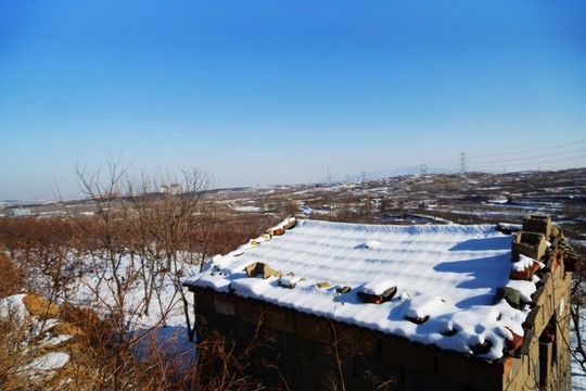 山鄉(xiāng)雪野