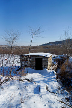 山鄉(xiāng)雪野