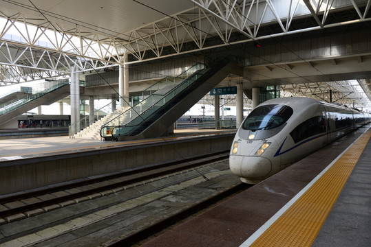動(dòng)車(chē)