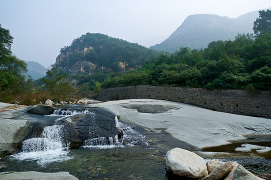 泰山桃花峪風光