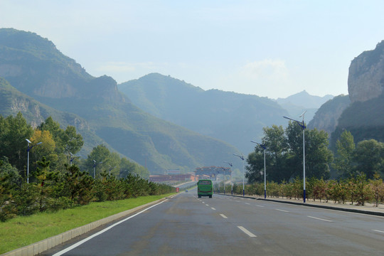 山區(qū)公路