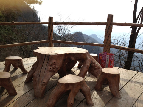陜西鎮(zhèn)安塔云山