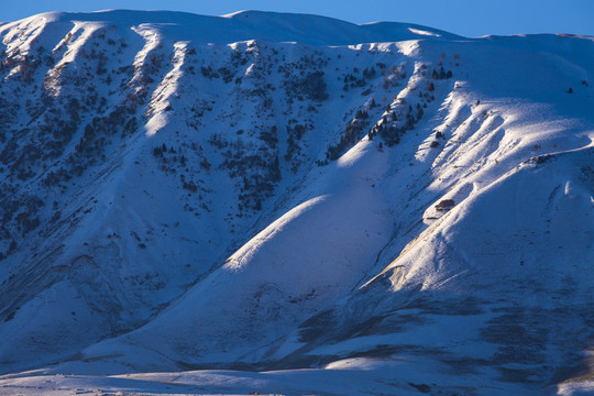山脈  雪山