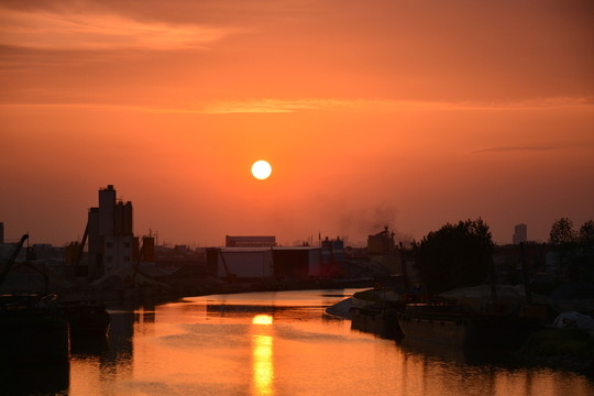 夕陽(yáng)