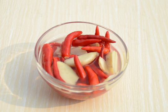 一碗 姜片酸辨椒