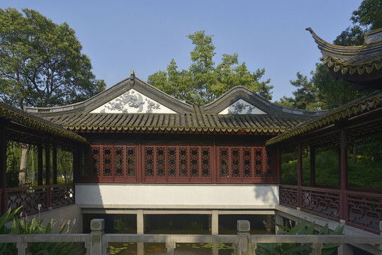 藕香榭水木明瑟