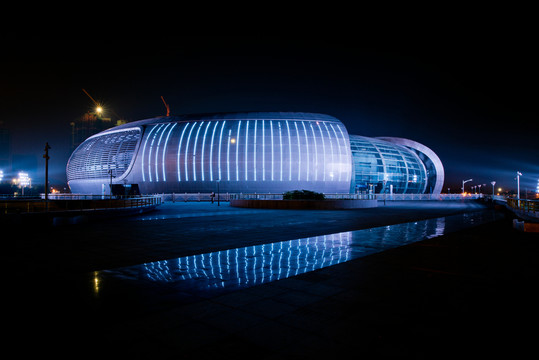 廣西體育中心 網(wǎng)球館廣場 夜景