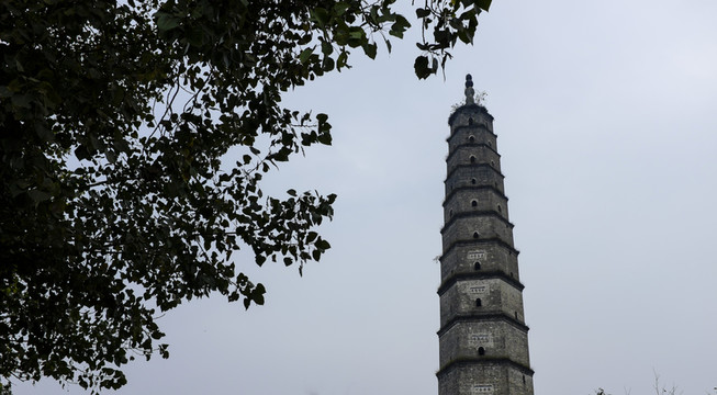 回瀾塔