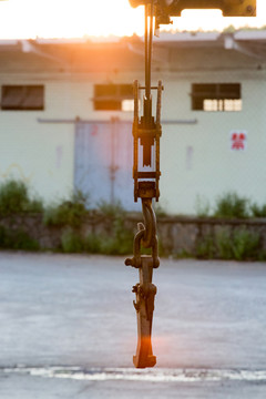 夕陽(yáng)剪影 吊機(jī) 吊鉤
